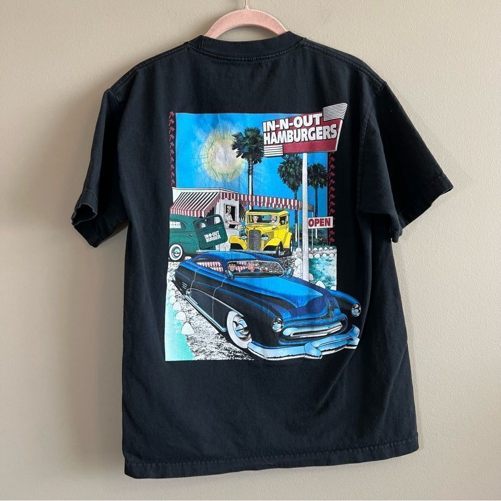✨ In-N-Out Black‎ California Graphic Tee Medium